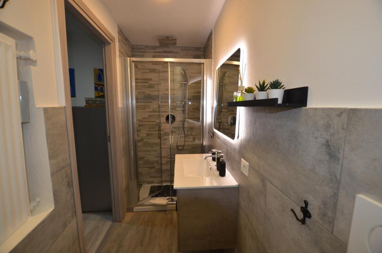 Art Design Apartment - City Center Milano Eksteriør bilde